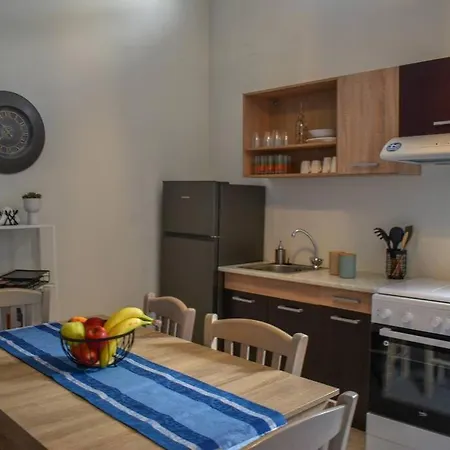 Celeste House * Myrties
