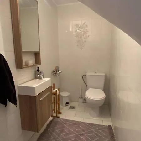 Celeste House * Myrties